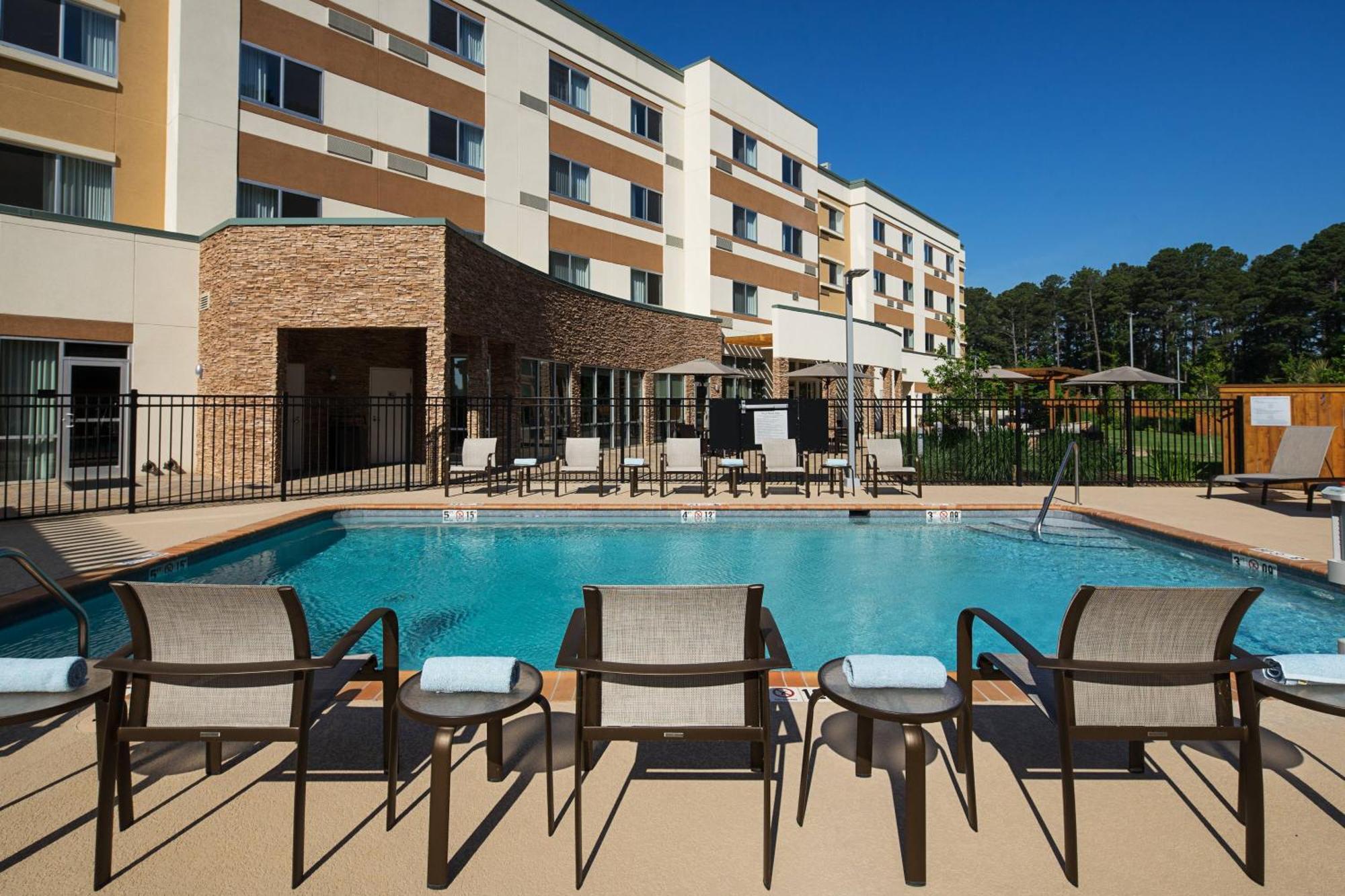 Courtyard By Marriott Ruston Hotel Екстериор снимка