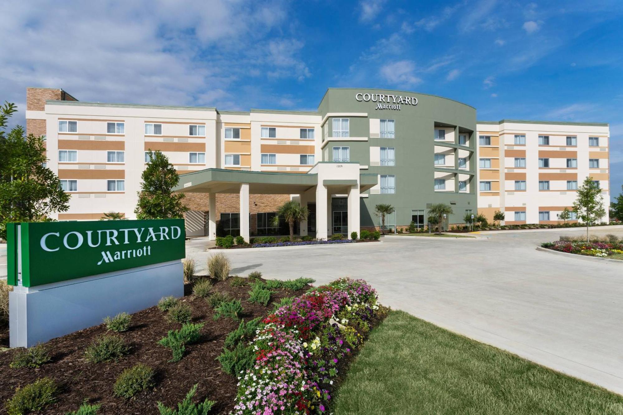 Courtyard By Marriott Ruston Hotel Екстериор снимка